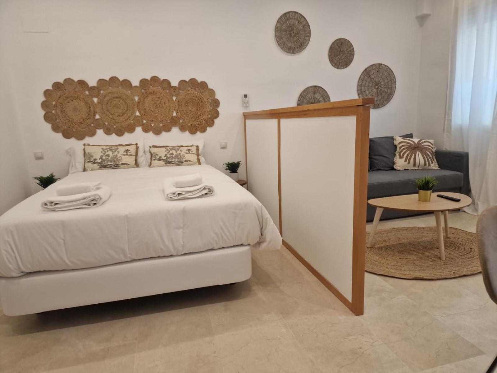 Isg Apartments Estudio En La Alameda 2 Севилья Экстерьер фото