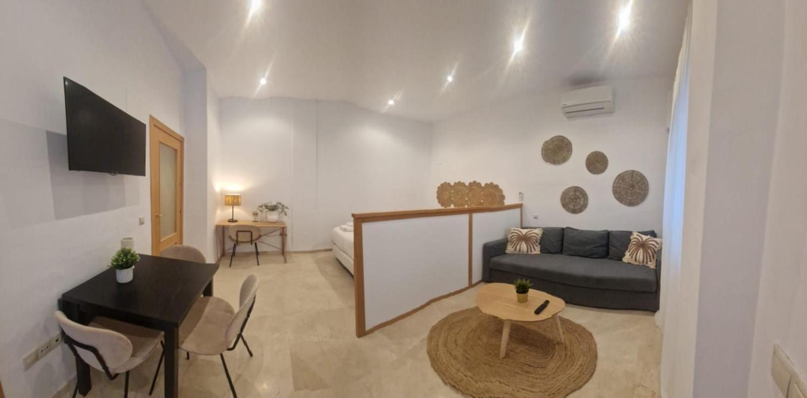 Isg Apartments Estudio En La Alameda 2 Севилья Экстерьер фото