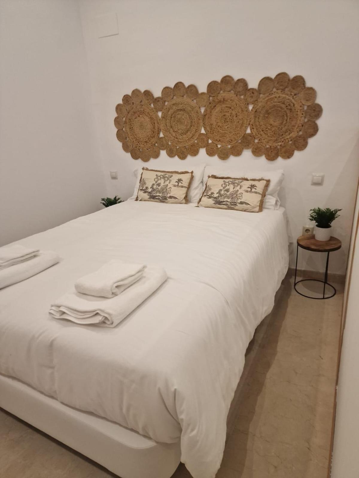 Isg Apartments Estudio En La Alameda 2 Севилья Экстерьер фото