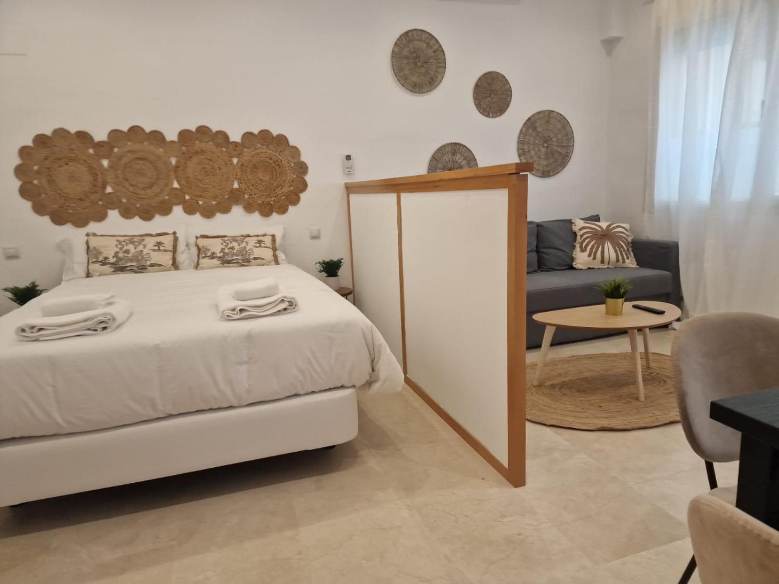 Isg Apartments Estudio En La Alameda 2 Севилья Экстерьер фото