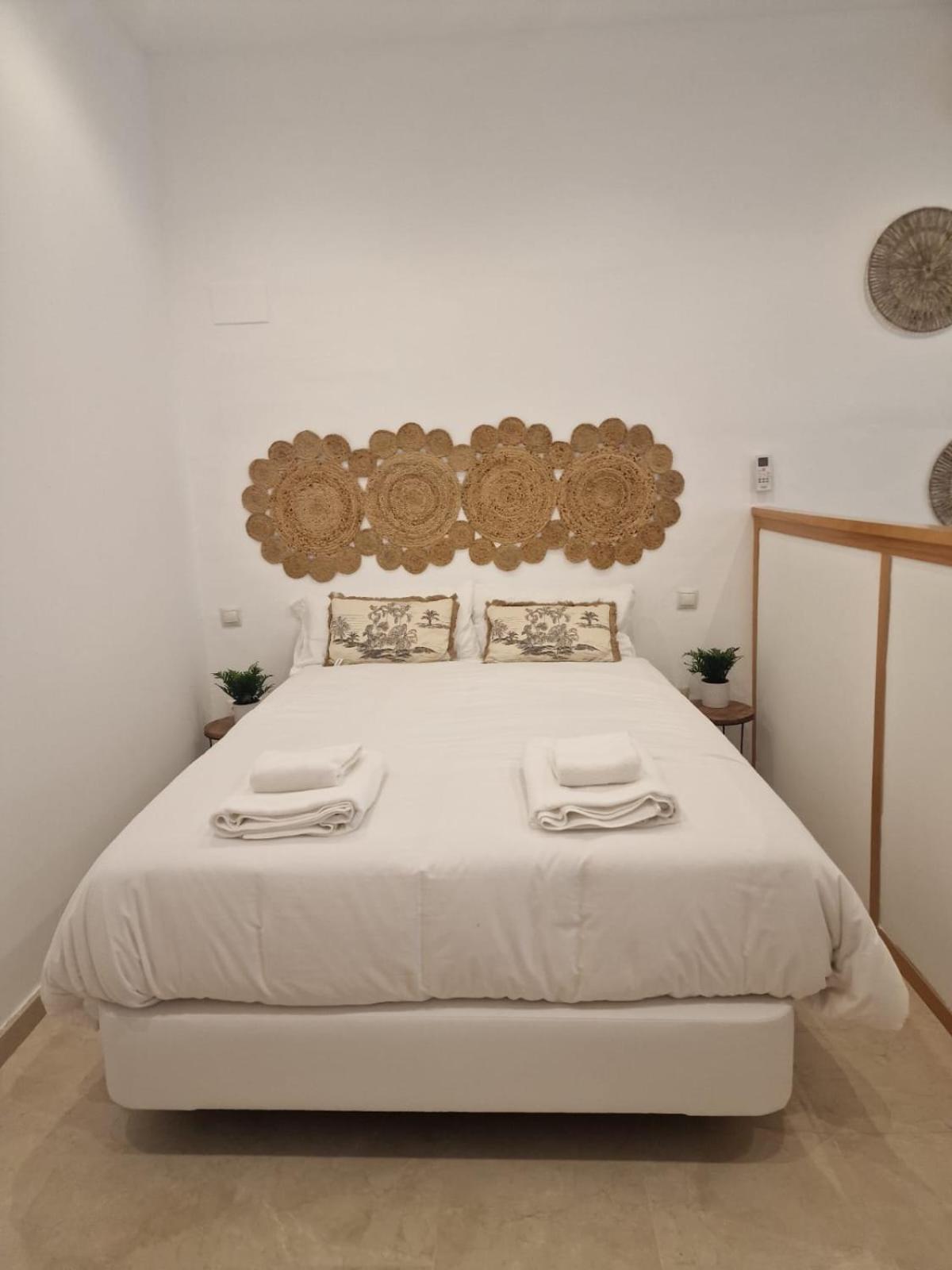 Isg Apartments Estudio En La Alameda 2 Севилья Экстерьер фото