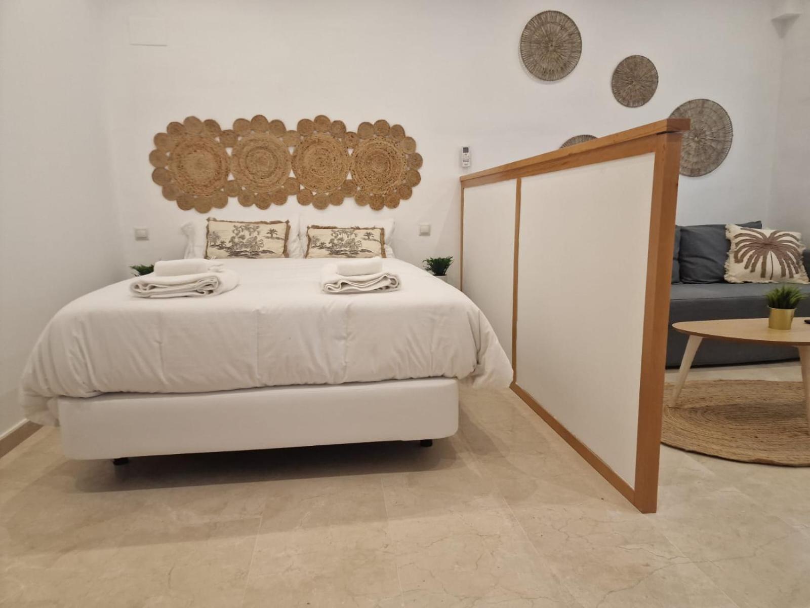 Isg Apartments Estudio En La Alameda 2 Севилья Экстерьер фото