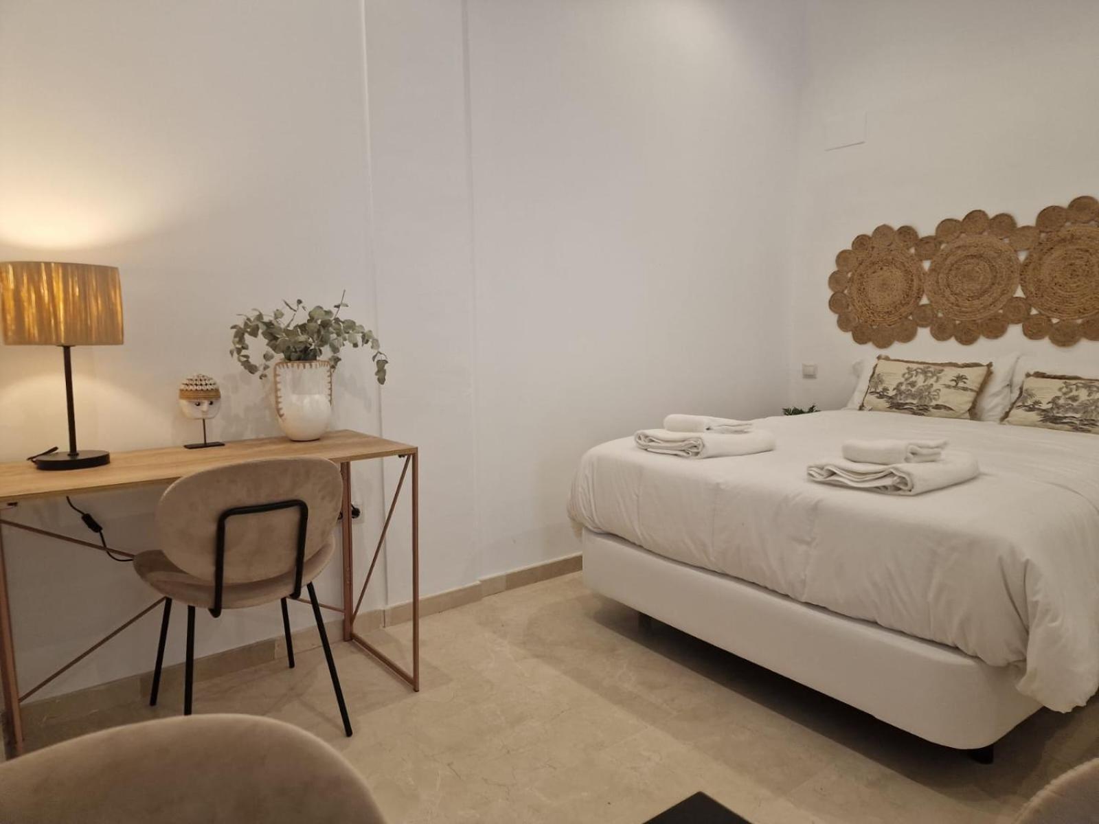 Isg Apartments Estudio En La Alameda 2 Севилья Экстерьер фото